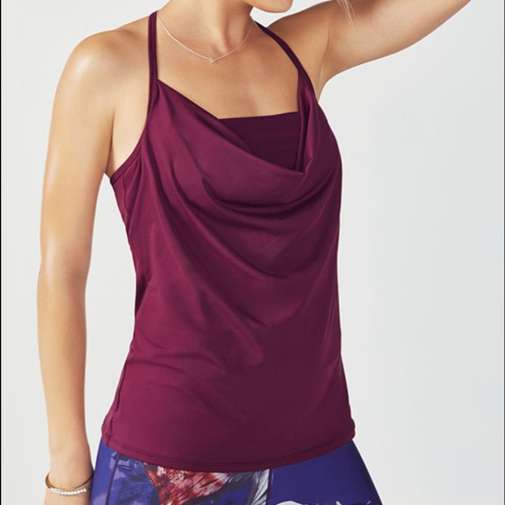 Fabletics "Throw in the Cowl" Tank